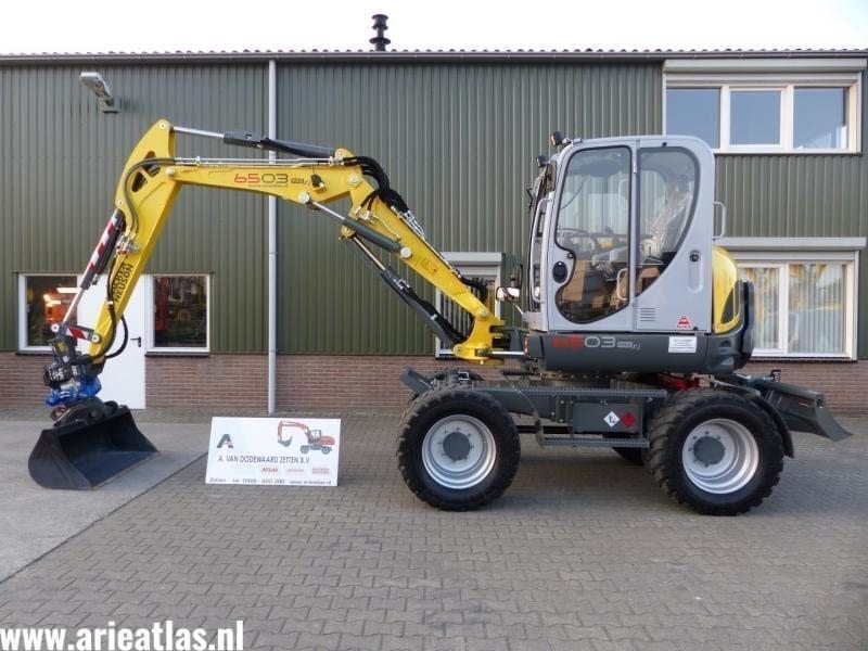 big-P1020161 (Large).7240