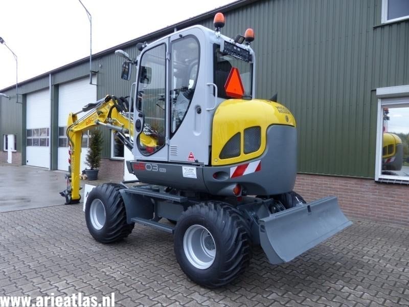 Wacker Neuson 6503 PRO voor Broekhuizen Tuinaanleg - Afbeelding 2