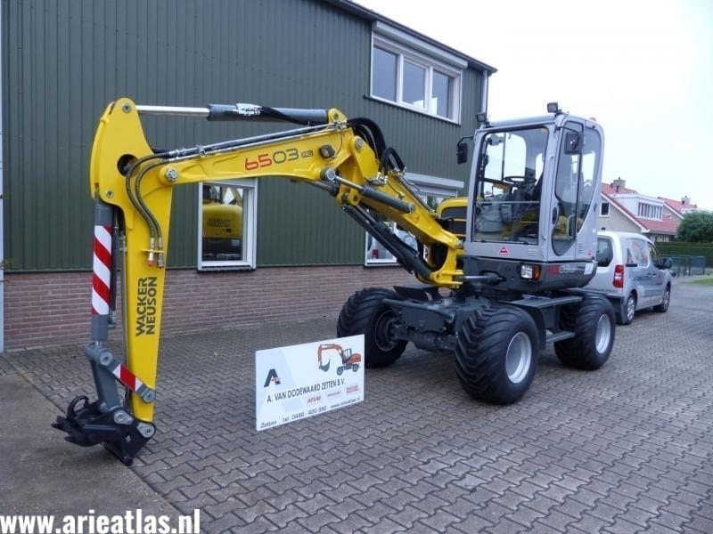 Wacker Neuson 6503 PRO voor Broekhuizen Tuinaanleg - Afbeelding 4