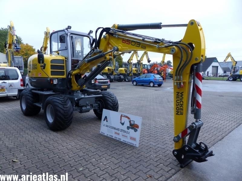 Wacker Neuson 6503 PRO voor Broekhuizen Tuinaanleg - Afbeelding 5