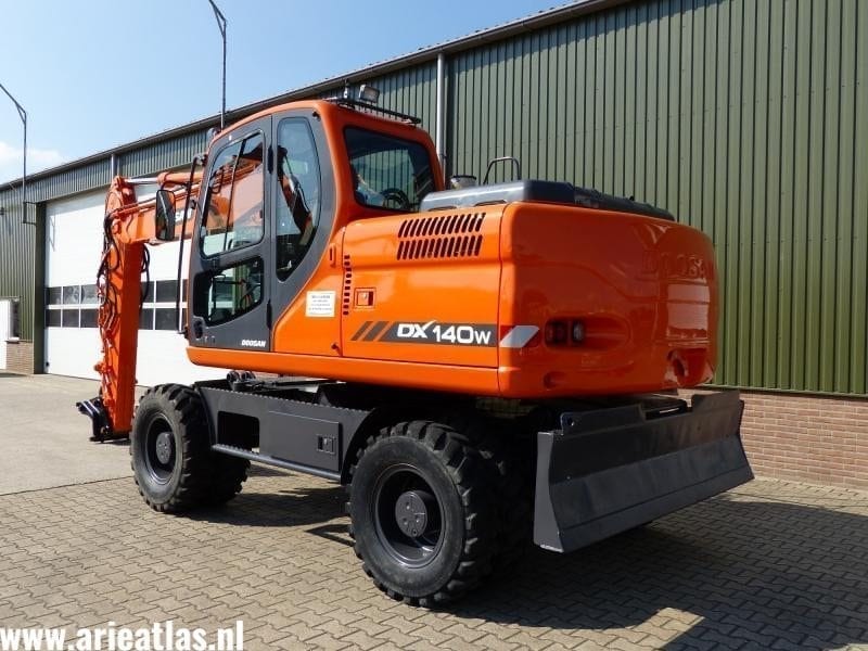 DOOSAN DX 140W NAAR AANNEMERSBEDRIJF A. HARTEVELD & ZN. - Afbeelding 3