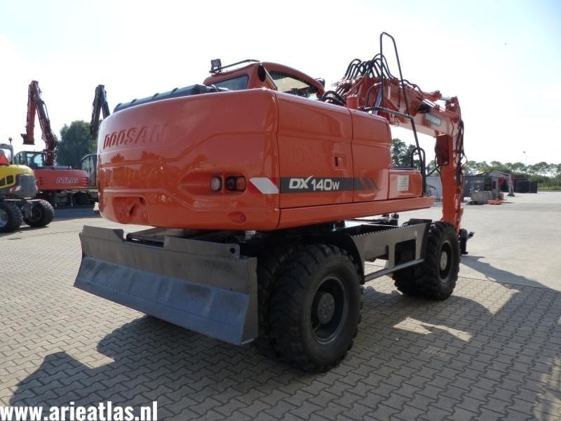 DOOSAN DX 140W NAAR AANNEMERSBEDRIJF A. HARTEVELD & ZN. - Afbeelding 4