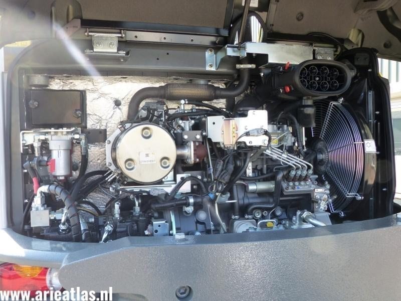 EW65 PRO XL voor Bovendorp & Sellis Hoveniers uit Elburg - Afbeelding 7