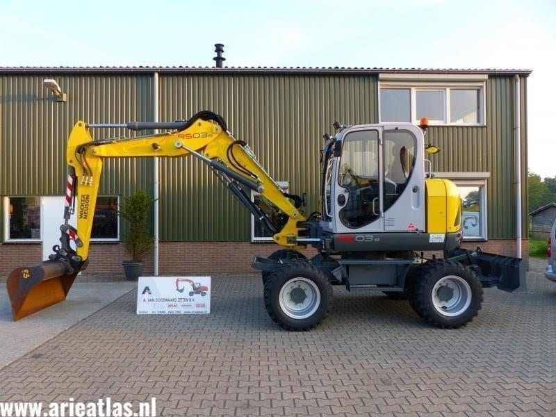 big-P1060937 (Large).4134