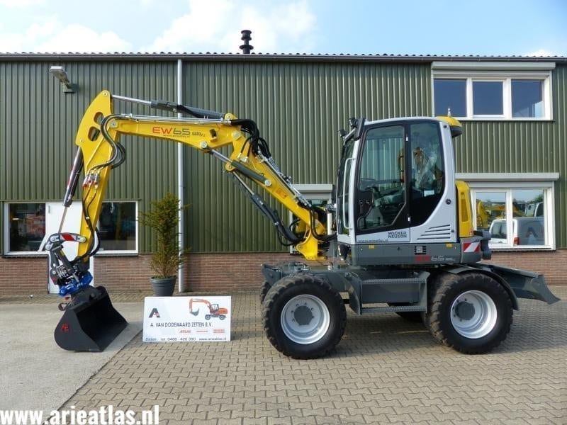 big-P1070027 (Large).8763