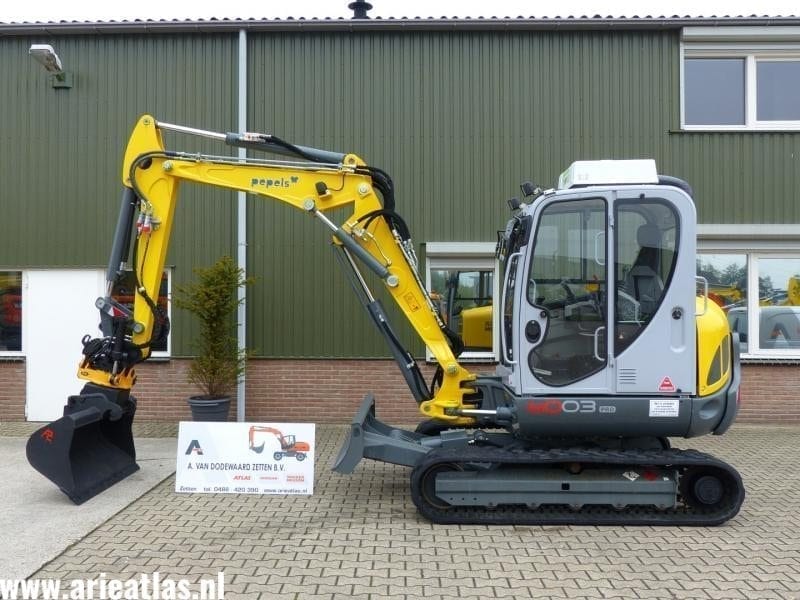 big-P1070046 (Large).6072