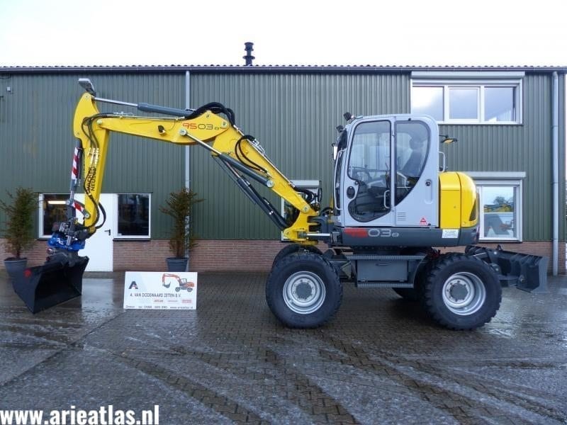 big-P1070254 (Large).9799