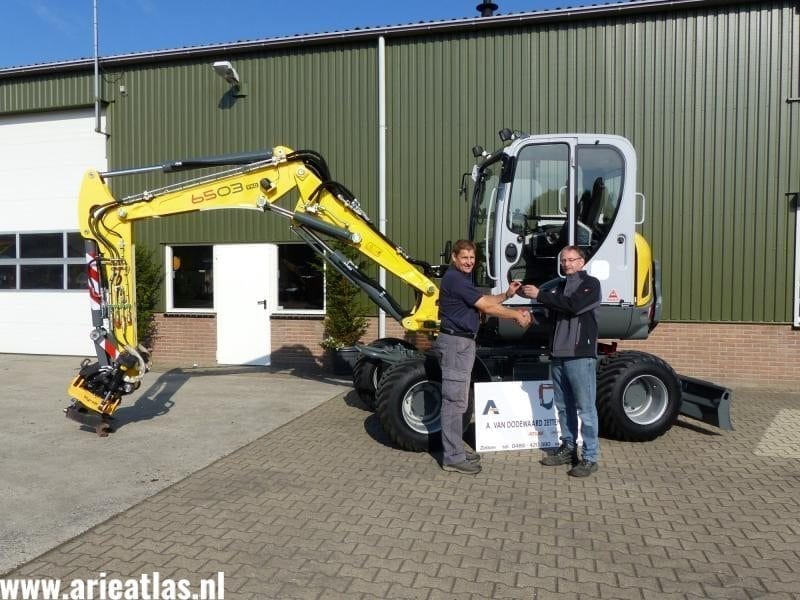 6503 PRO voor Erdbau Josef Schonger - Afbeelding 2