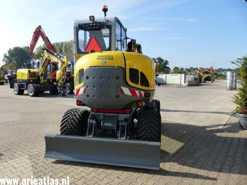 6503 PRO voor Erdbau Josef Schonger - Afbeelding 3