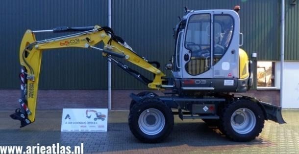 med-P1010150 (Large).9661