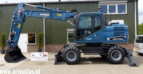 med-P1040772 (Large).7655