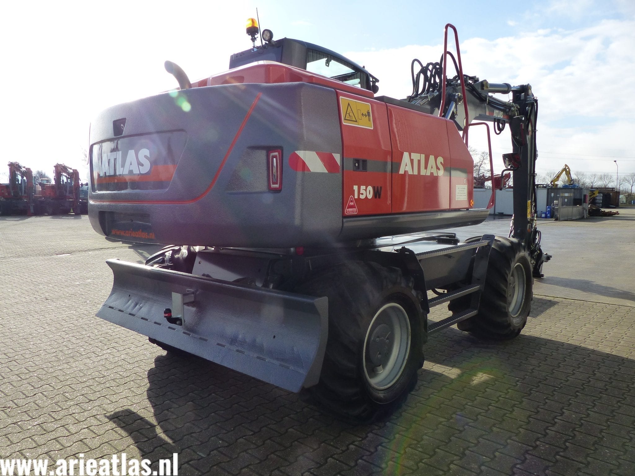 ATLAS 150W VOOR VAN ELK GRONDWERKEN VOF. - Afbeelding 3
