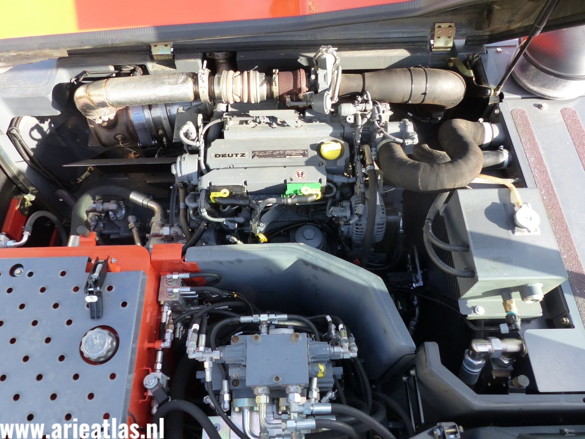 ATLAS 150W VOOR VAN ELK GRONDWERKEN VOF. - Afbeelding 6