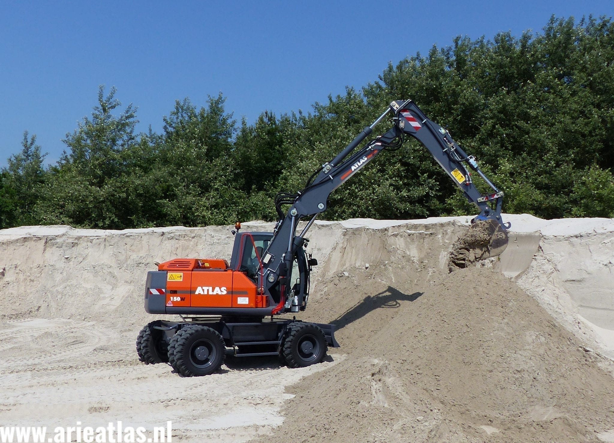 Atlas 150W Nagtegaal Ameland (1)