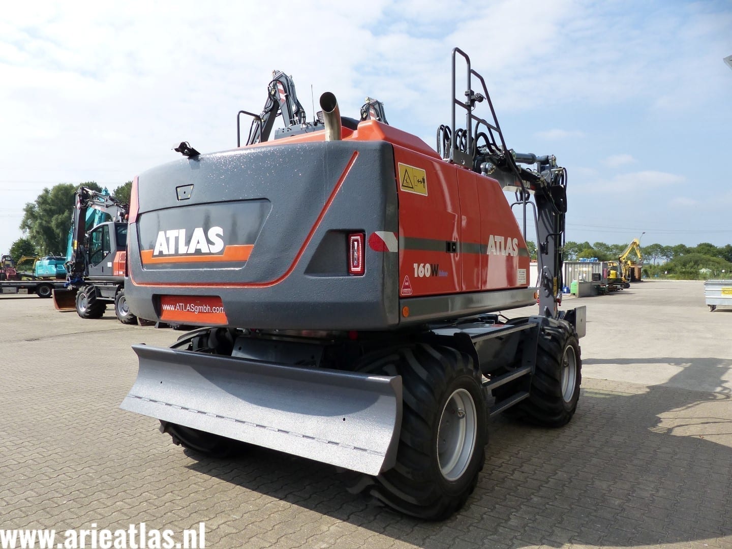 Atlas 160W blue voor Aannemingsbedrijf Damsteegt B.V. - Afbeelding 4