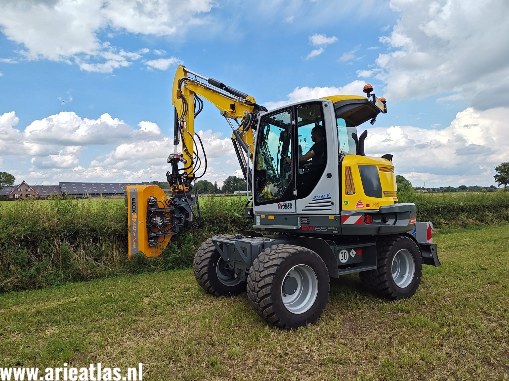Wacker Neuson EW65 PRO XL voor Ter Riele BV - Afbeelding 4
